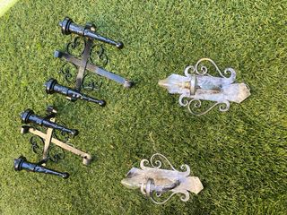 Lámpara de pared antigua de metal