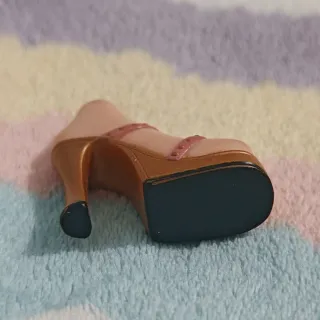 Zapato muñeca Bratz Cloe First Date Fashion Pack