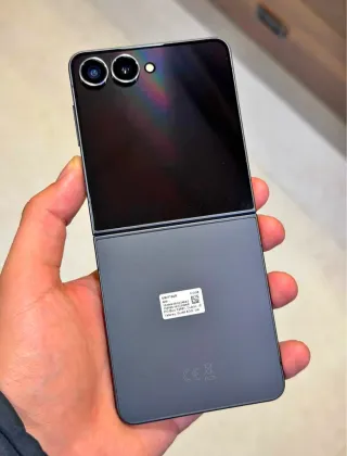 Samsung Galaxy Z Flip5 SM-F766B 512GB