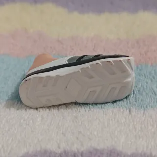 Zapato muñeca Bratz Jade Strut It