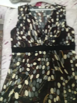 Blusa M punto roma marrón y dorada.45 cm