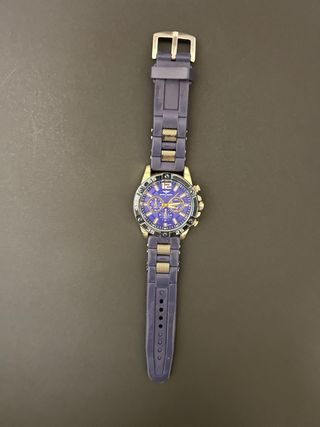 Reloj Deportivo Azul y Dorado
