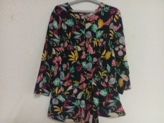 Blusa Lefties floral M