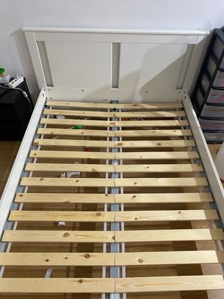 Cama y colchón Ikea