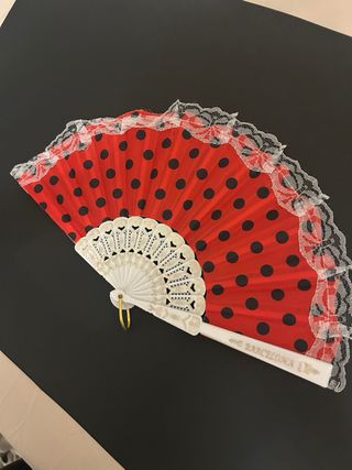 Abanico Flamenco Rojo Lunares Negros