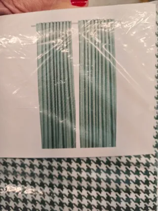 Cortinas IKEA ORDENSFLY pata gallo verdes.