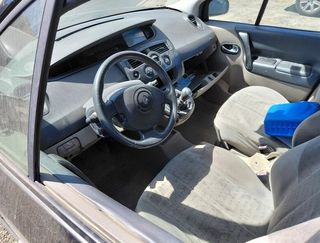 Centralita motor renault 1349652 r0410b024c scenic