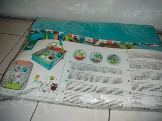 Manta de actividades para bebé