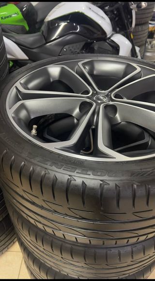 Llantas 235/40R19 96Y Llantas con neumáticos