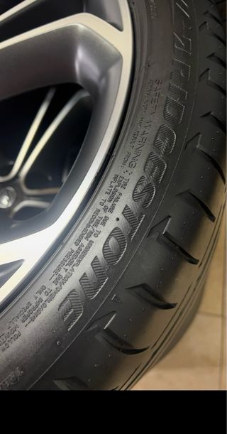 Llantas 235/40R19 96Y Llantas con neumáticos
