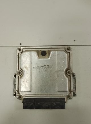 Renault 640 0281010320 centralita motor uce master