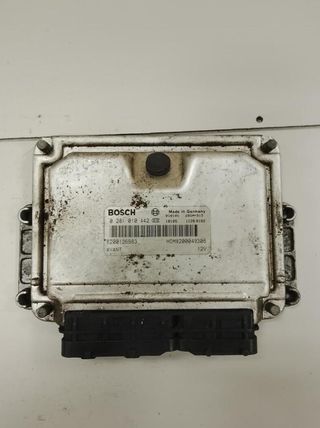 Centralita motor uce 0281010442 renault megane 762