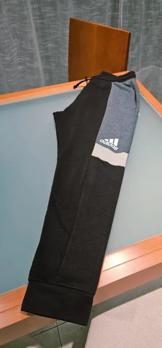 Pantaloncino sportivo Adidas da uomo