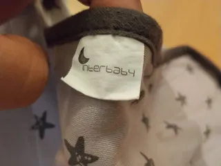 Cojín antivuelco estrellas cuna