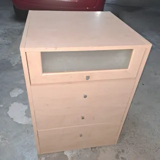 Comoda Cajonera de madera mediana