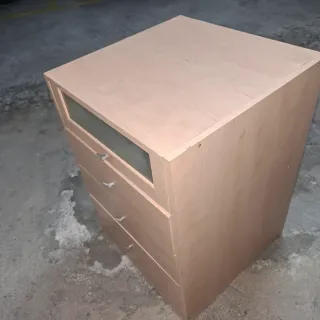 Comoda Cajonera de madera mediana