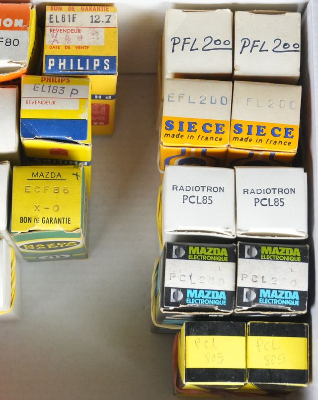 LOTE DE 35 VALVULAS DE VACIO PARA TELEVISOR