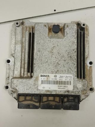 Renault 981 centralita motor uce 0281012199 laguna