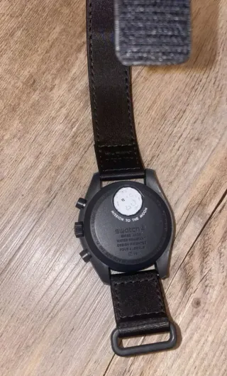 Omega x Swatch Snoopy Mission to Moonphase