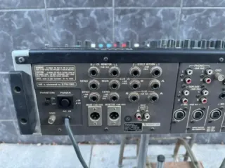 Mesa de mezclas RAMSA WR-S216