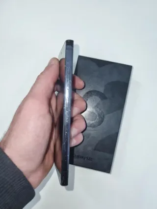 Samsung Galaxy S22 Caja Negra