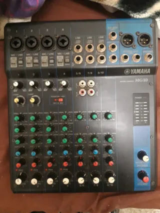 Yamaha MG10 Mezclador de Audio