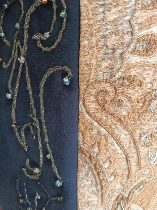 Chaleco Brocado plateado y Azul Bordado Mano