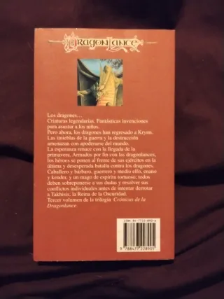Libro "La reina de la oscuridad"