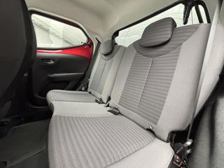 Toyota Aygo 1.0 70 x-play