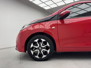 Toyota Aygo 1.0 70 x-play