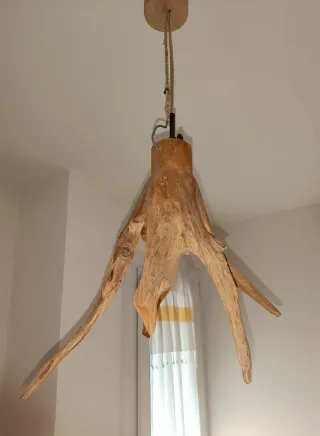 Lampadario in legno di teak