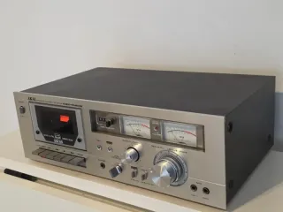 Akai GXC-706DX Cassette Deck - No Enciende