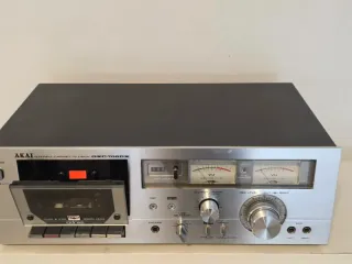 Akai GXC-706DX Cassette Deck - No Enciende