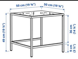 Mesa auxiliar Vittsjö Ikea cristal y metal 50x50cm