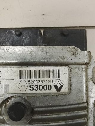 Centralita motor uce renault 732 215842882a scenic