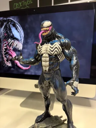 Figura Venom Resina Pintada Mano