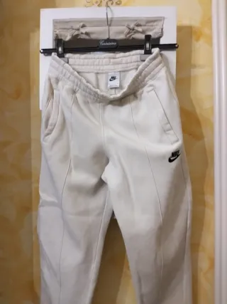 Pantaloni tuta Nike beige