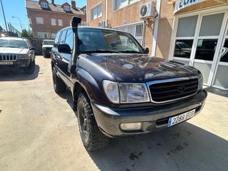 Toyota Land Cruiser 100 2002