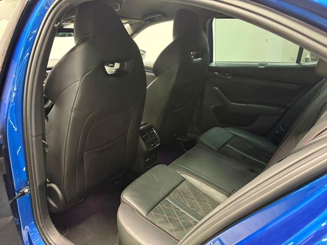 SKODA Octavia Híbrido Enchufable Octavia 1.4TSI PHEV RS DSG