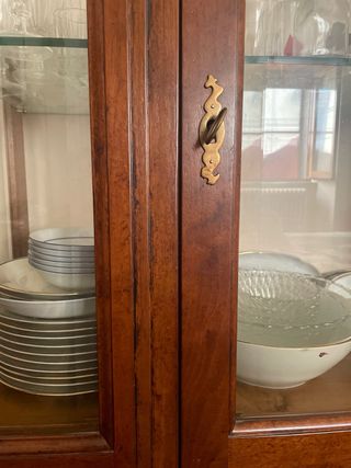 Credenza classica in ottime condizioni  Vendo cosi