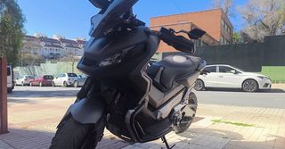 Honda X-ADV 750 Negra/Gris