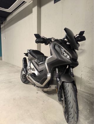 Honda X-ADV 750 Negra/Gris