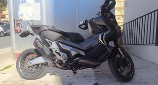 Honda X-ADV 750 Negra/Gris