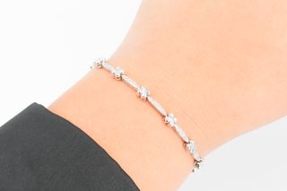 Pulsera De Oro Blanco De 18K.. Ref: 023-05-00461