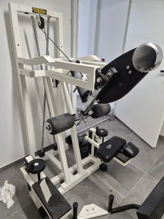 4 Attrezzi Professionali Technogym