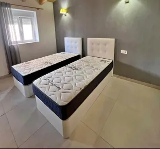 Armarios sofás colchones canapés... Todo nuevo