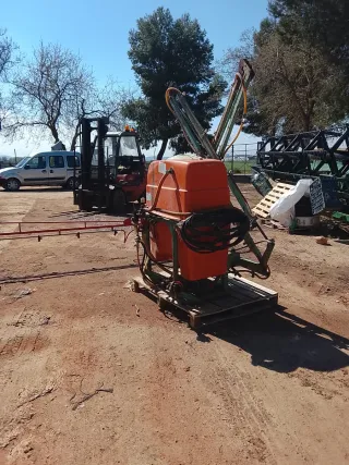 Pulverizador agrícola Tomi