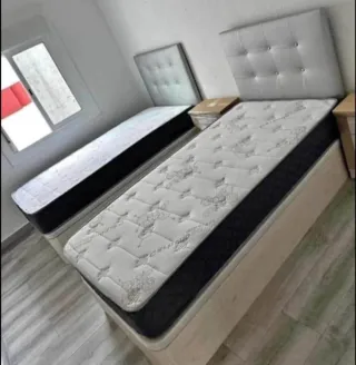 Armario de madera color beige de 2 y 3 y 4 puertas