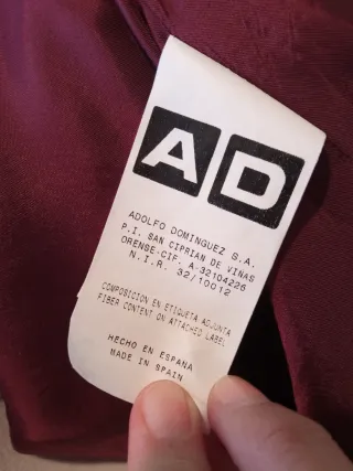 Chaqueta entallada burdeos mujer