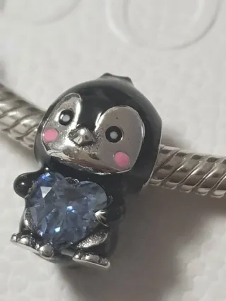 Charm Pinguino Cuore Blu